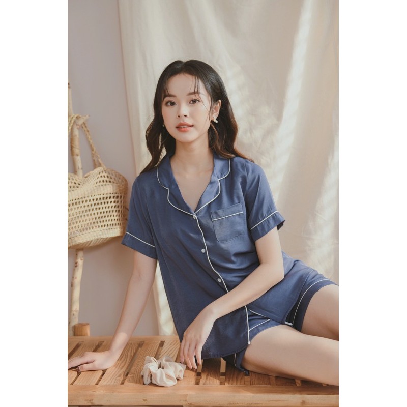Bộ Pijama lụa trơn MOMOJAMA áo cộc quần cộc, bộ đồ mặc nhà cute chất liệu lụa tằm, size từ 40 -70kg, M1922 | BigBuy360 - bigbuy360.vn