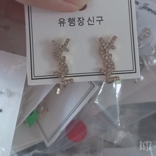 Bông tai, nhỏ nhắn, xinh xắn, sang trọng đính đá