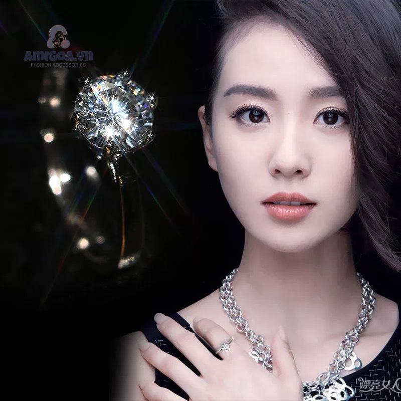 Nhẫn Hình Vương Miện Đính Kim Cương Giả Thời Trang Cho Nữ