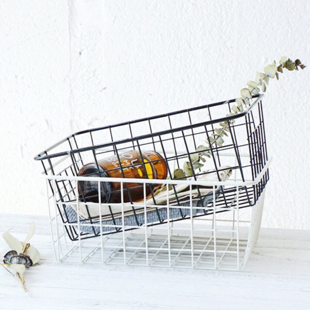 Giỏ sắt đựng đồ, trang trí chụp ảnh
