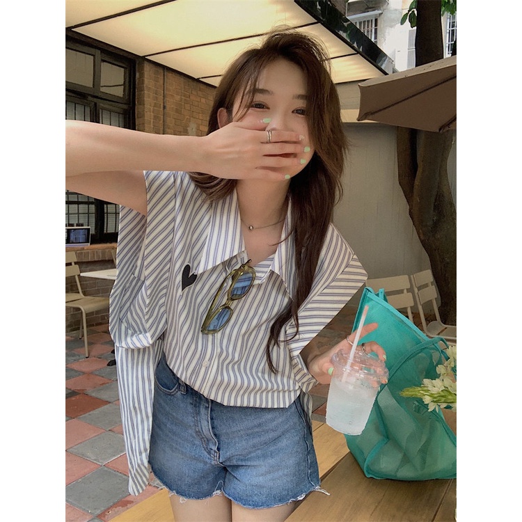 Áo cardigan Không Tay Dáng Rộng Họa Tiết Kẻ Sọc Phong Cách Hong Kong Thời Trang Mùa Hè 2022 Mới Cho Nữ