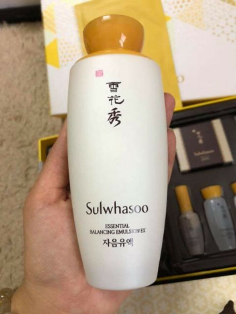 Thành lý BỘ Chăm Sóc Da Nâng cơ Sulwhasoo Essential