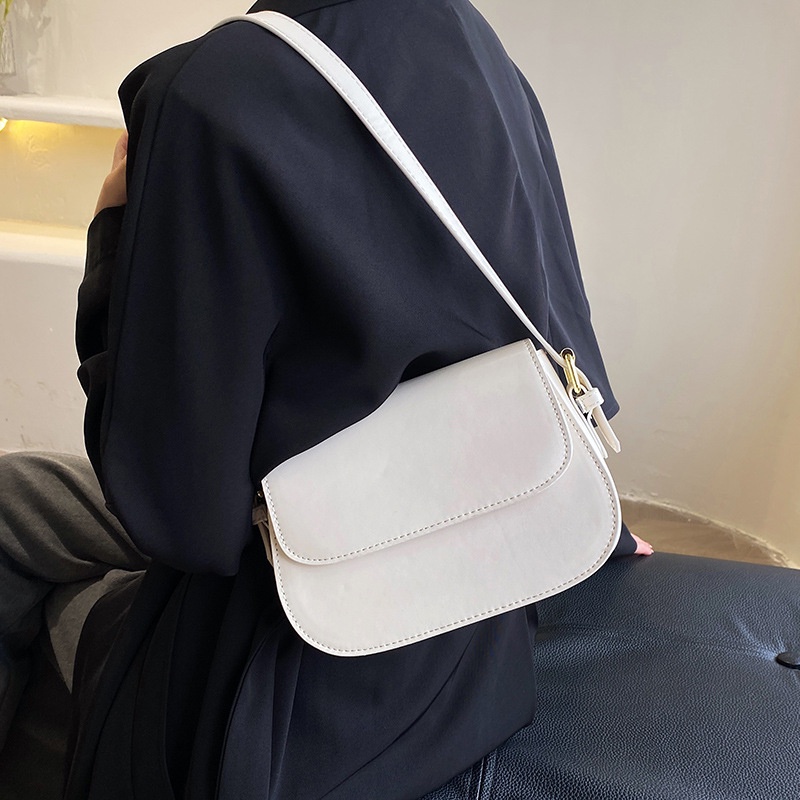 Túi đeo chéo màu sắc cổ điển dành cho nữ