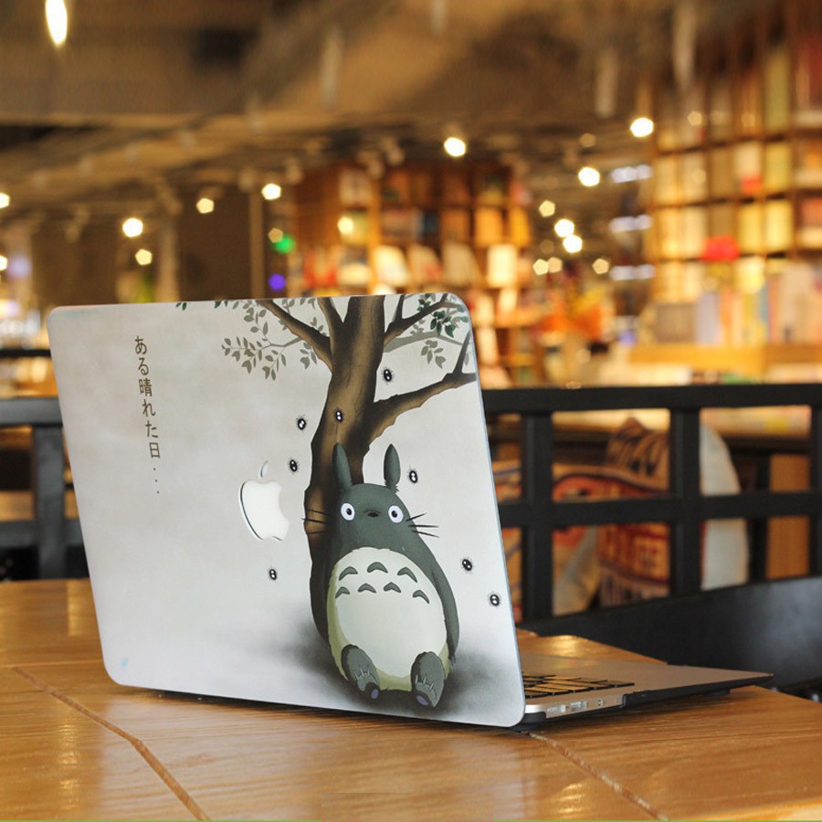 Ốp Macbook hình Totoro ( tặng phủ phím ngẫu nhiên + nút chống bụi )