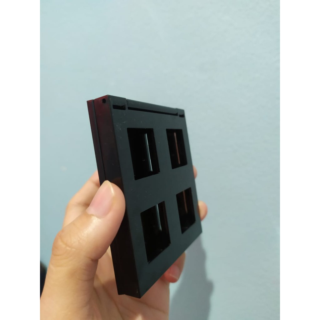 (Hàng Mới Về) Bảng Phấn Trang Điểm 4 Ô Màu Hiệu Ứng Gương | BigBuy360 - bigbuy360.vn