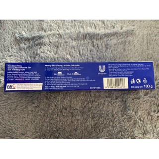 Kem đánh răng Closeup thơm mát 3 cực 180g
