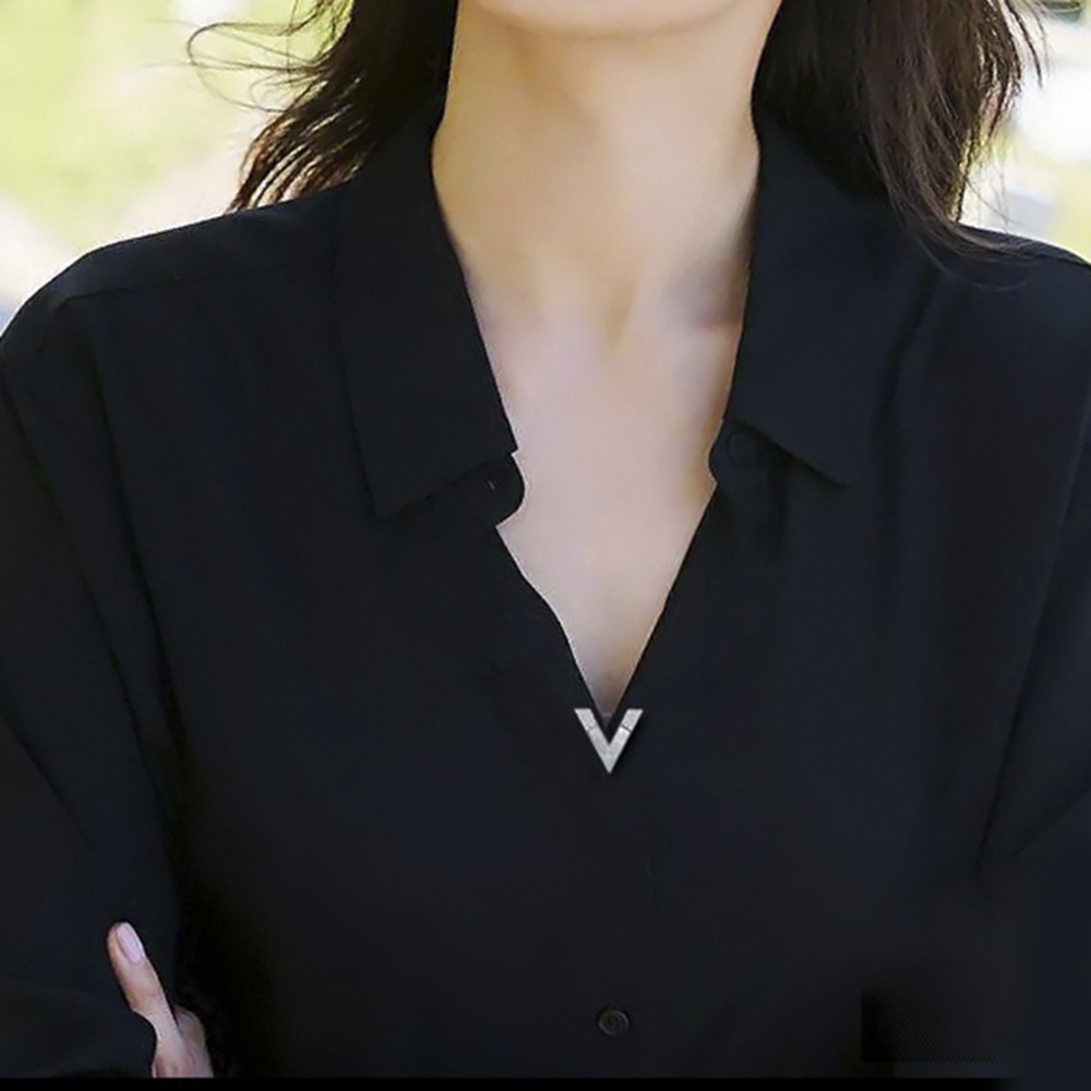 Ghim Cài Áo Hình Chữ V Bằng Kim Loại Mạ Vàng / Bạc Chống Lóa Phong Cách Hàn Quốc Cho Nữ