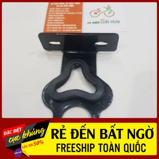 Pát bắt rổ xe đạp điện huy xe điện