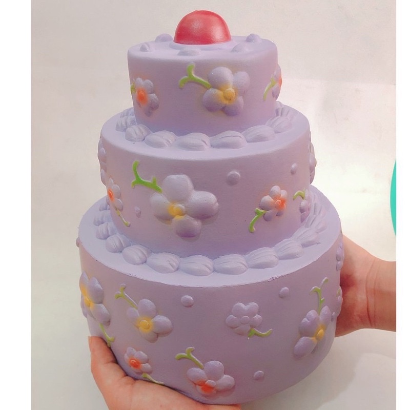 squishy sịn đồ sộ bánh sinh nhật