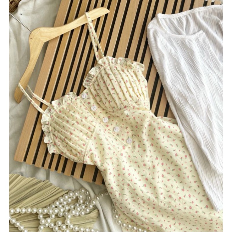 Set đầm hoa hai dây xếp ly ngực phối nút kèm áo khoác trắng | BigBuy360 - bigbuy360.vn