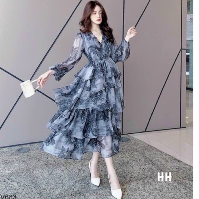 Váy maxi tầng hoa nhí cổ V viền bèo xinh sang