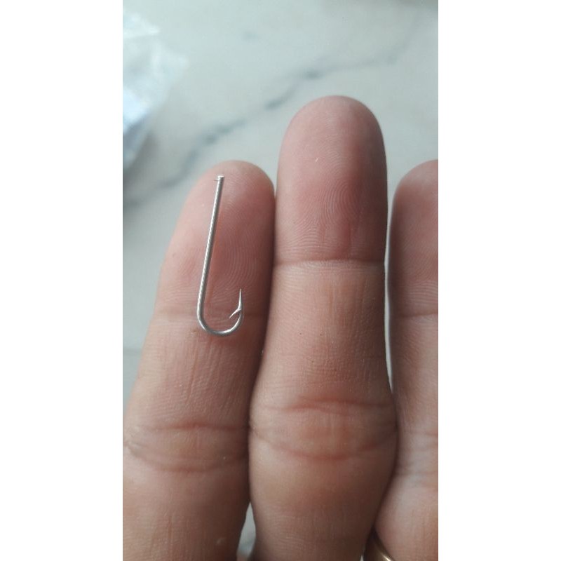 LƯỠI CÂU CHỬ U CẮM CÁ LÓC TRÊ LƯƠN