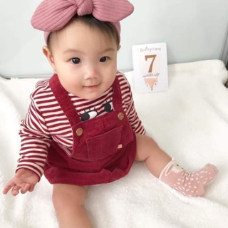 Yếm nhung tăm hàng dư siêu hịn của ZaraBaby