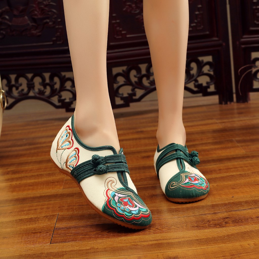 Giày Búp Bê Thêu Họa Tiết Hoa Phong Cách Trung Hoa Thanh Lịch Dành Cho Nữ | BigBuy360 - bigbuy360.vn