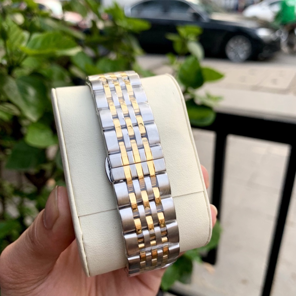 Đồng Hồ Nam citizen Sapphire CZ021 Mặt caro Cọc đá Máy Pin Nhật Chống xước Tuyệt Đối