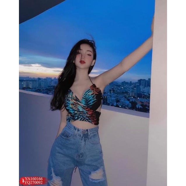 Quần Jean Nữ Lưng Cao Ống Đứng Rách 2 Bên