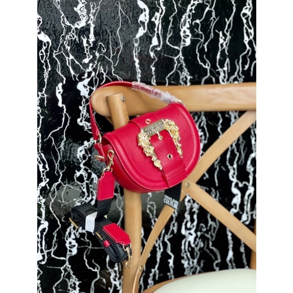 Túi Versace Jeans couture sẵn đủ màu dáng bầu siêu xinh sale siêu rẻ