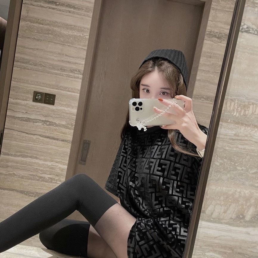 Áo Thun Tay Ngắn Dáng Rộng In Chữ f Vải Nhung Thời Trang Cho Nữ