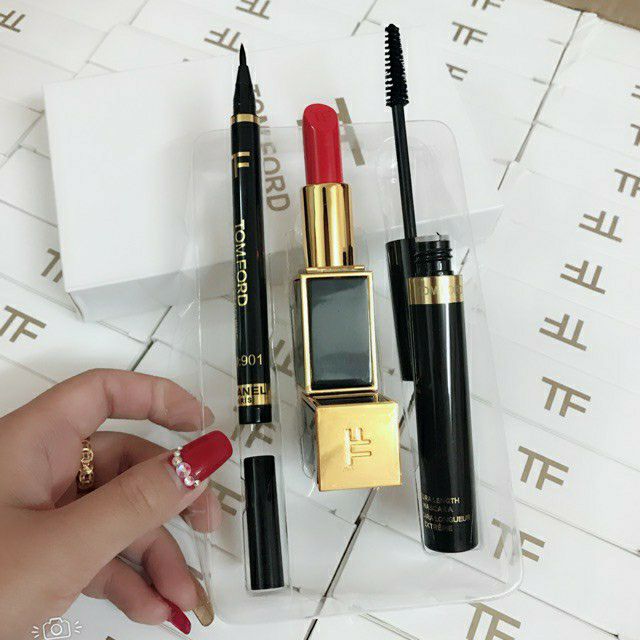 Combo trang điểm y hình | BigBuy360 - bigbuy360.vn
