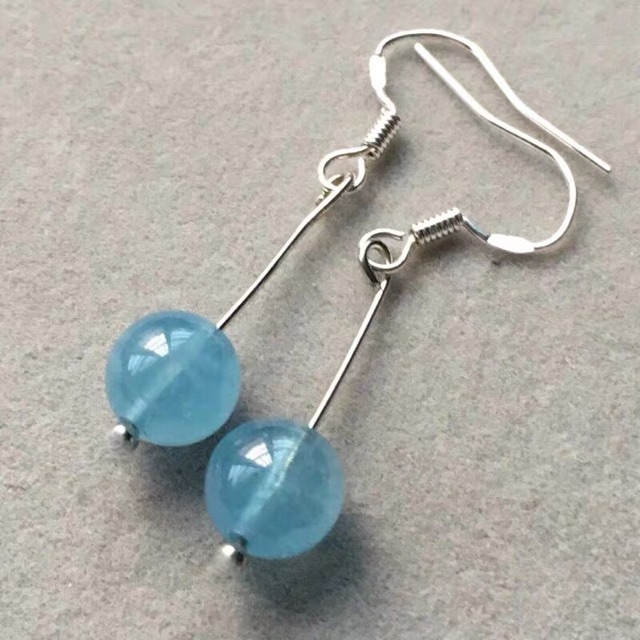 Bông tai đá aquamarine mệnh thuỷ