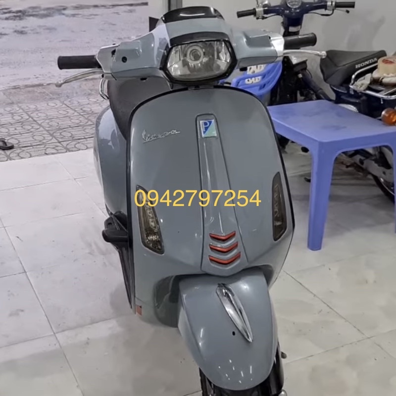 Sơn xe máy Vespa màu Xi măng P081-1K Ultra Motorcycle Colors