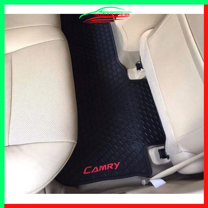 Thảm lót sàn cao su cho xe Camry 2019-2022 đúc liền hàng chuẩn theo xe chịu lực tốt