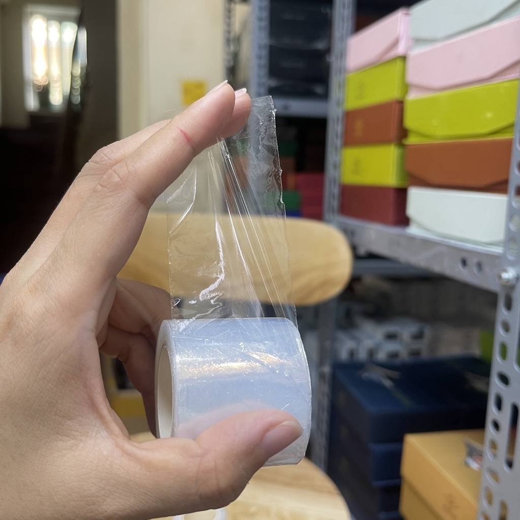 Băng dính ủ phun xăm mỏng siêu dính (cuộn trắng)