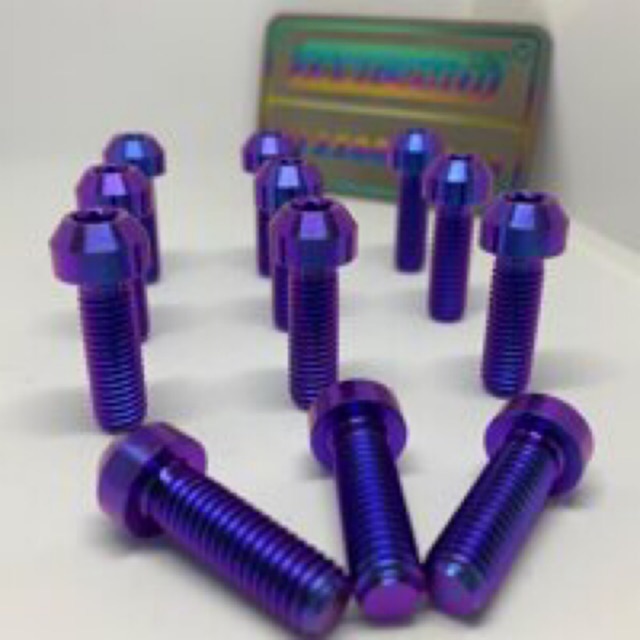 Ốc titan 6 ly đầu trụ GR5 bắt nhiều vị trí , ốc lốc máy , che két nước , gù , ...