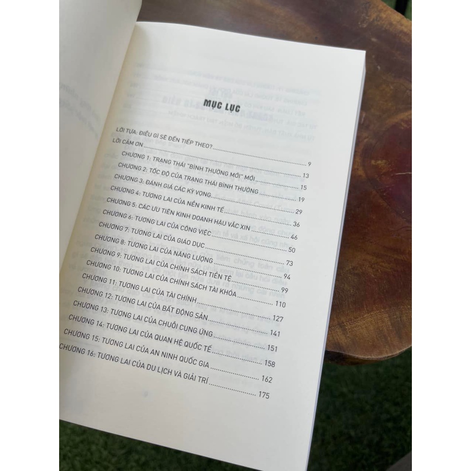 Sách - Thế Giới Hậu Vắc Xin Covid - Jason Schenker - Bình Book - Bìa Mềm
