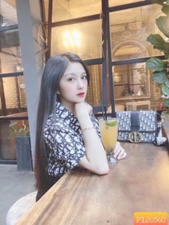 Áo sơmi hoạ tiết