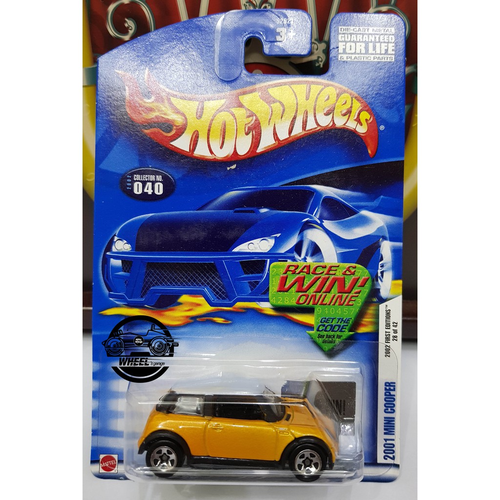 Xe mô hình đồ chơi Hotwheels cơ bản 1:64 - 2001 Mini Cooper