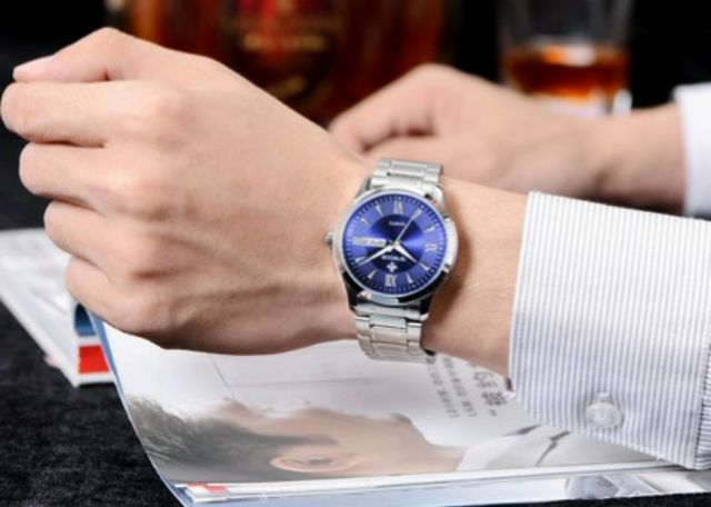 (Thanh lý 239k --&gt; 199k) Đồng Hồ Nam WWOOR 8821 Dây Inox Đặc Fullbox Chính Hãng