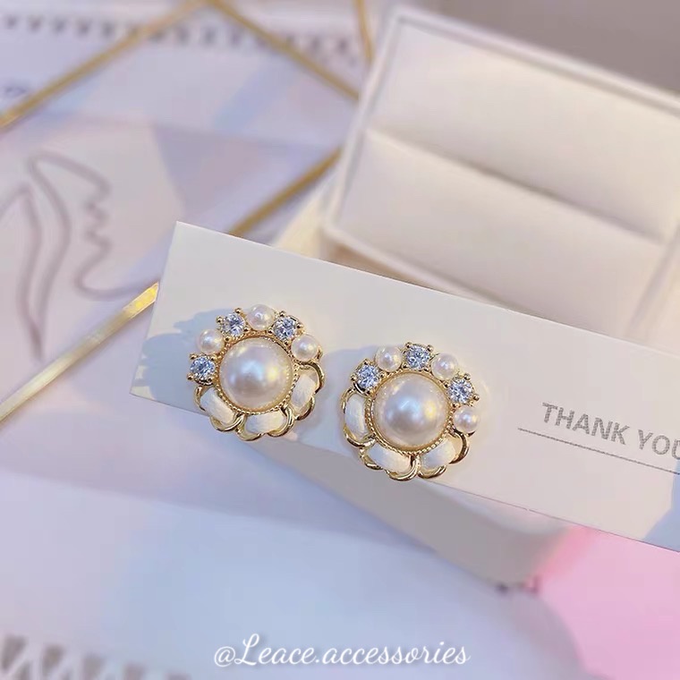 Bông tai khuyên tai ngọc phối viền mạ vàng hotgirl sang chảnh ER065 Leace.accessories