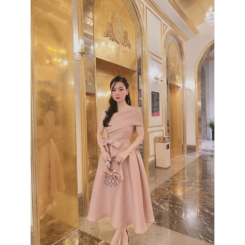 ĐẦM XOÈ LỆCH VAI NƠ