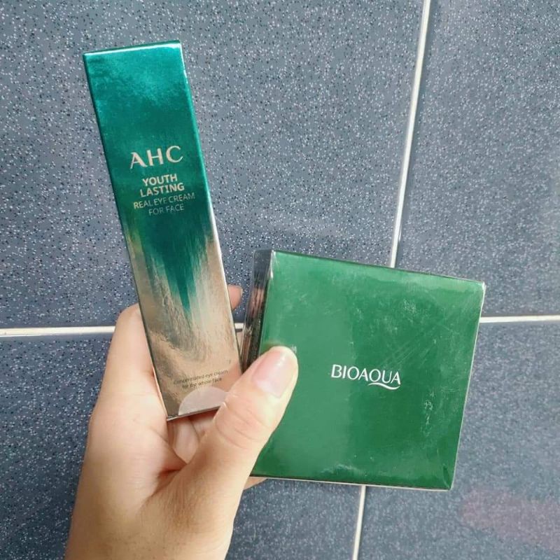 kem thâm quần mắt AHC