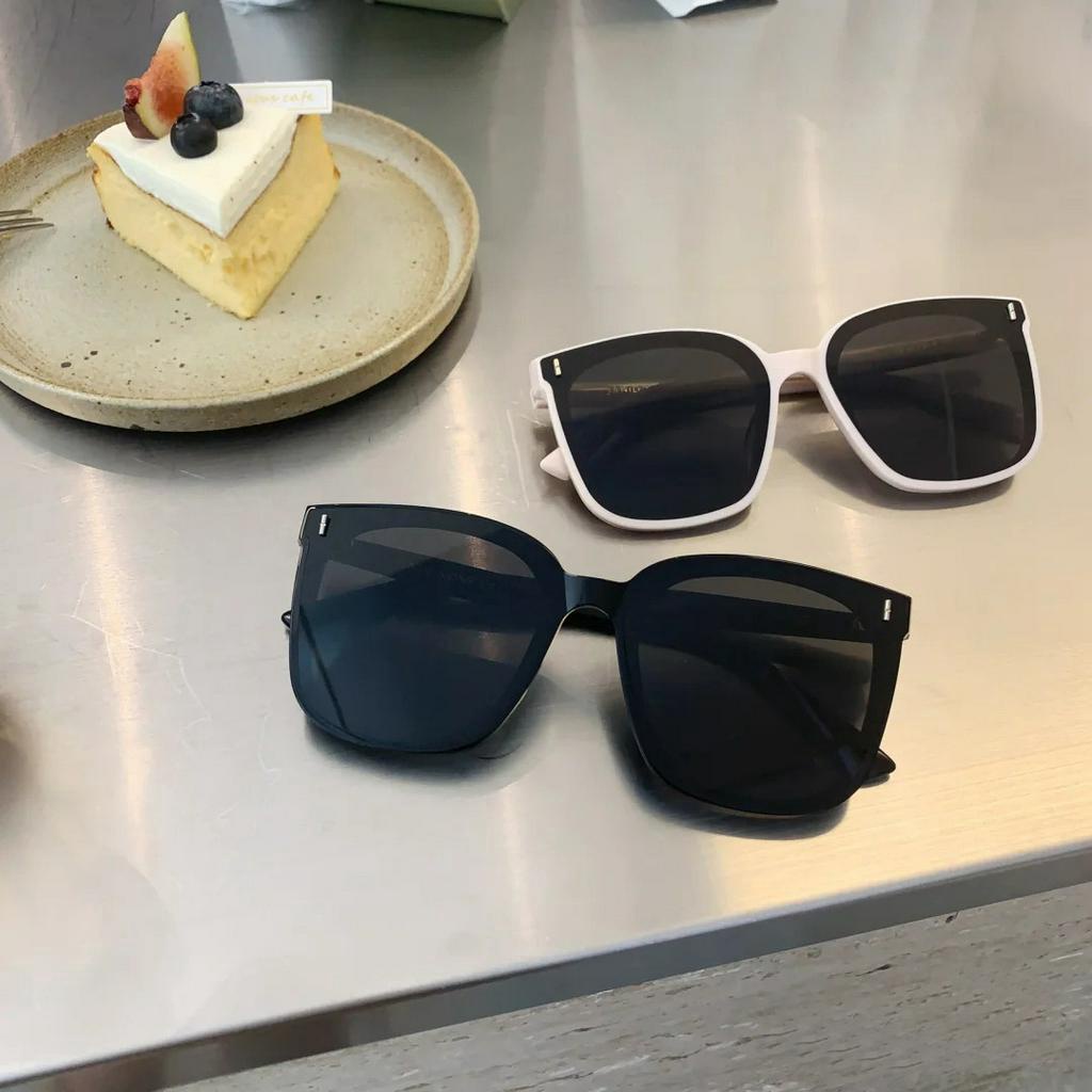 Kính Mát Vuông Nhỏ Chống Tia UV400 Màu Đen Phong Cách retro Hàn Quốc Cho Nam Và Nữ