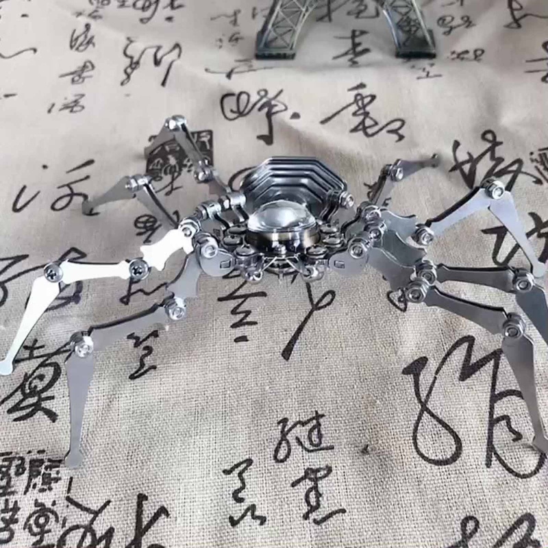 Đồng Hồ Kim Loại Hình Bàn Tay Và Bàn Chân Nhện Phong Cách Punk Sáng Tạo