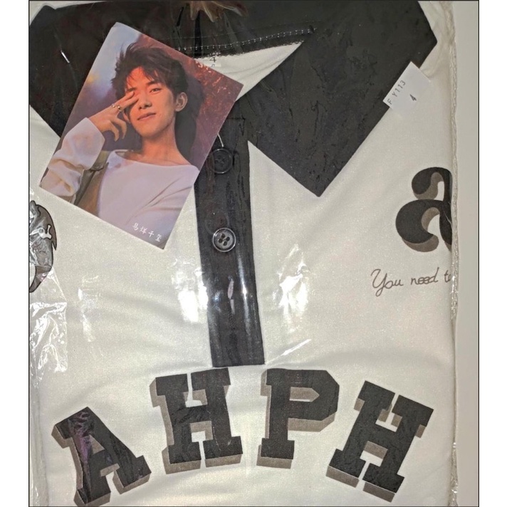 Áo Polo Thu Đông | Áo Polo cổ viền đen in chữ 3D cho nàng năng động | BigBuy360 - bigbuy360.vn