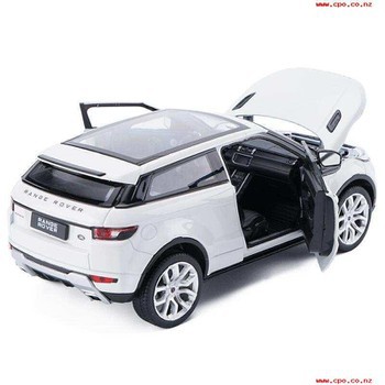 Oto mô hình tĩnh Range Rover Evoque 1:24 White - Ảnh thực tế