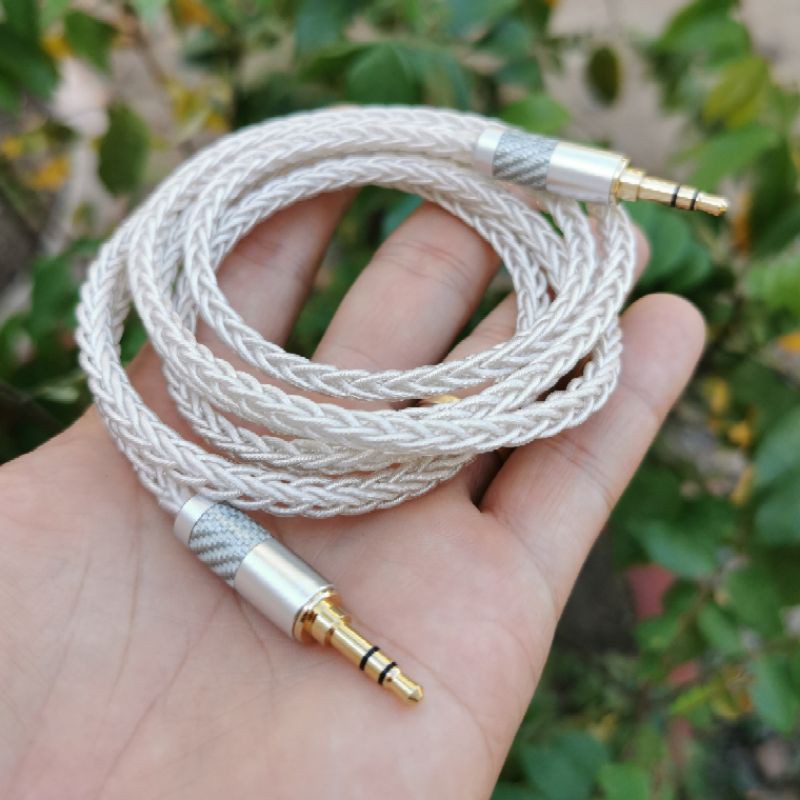 Cáp cho tai nghe 2 đầu cắm 3.5mm.
