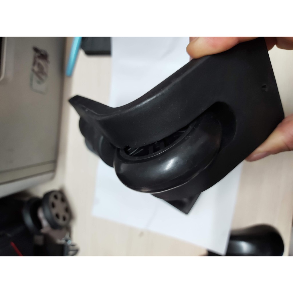 Cặp bánh xe cho dòng vali vải 2 bánh đường kính bánh xe 70mm chạy bằng vòng bi cực nhẹ và êm