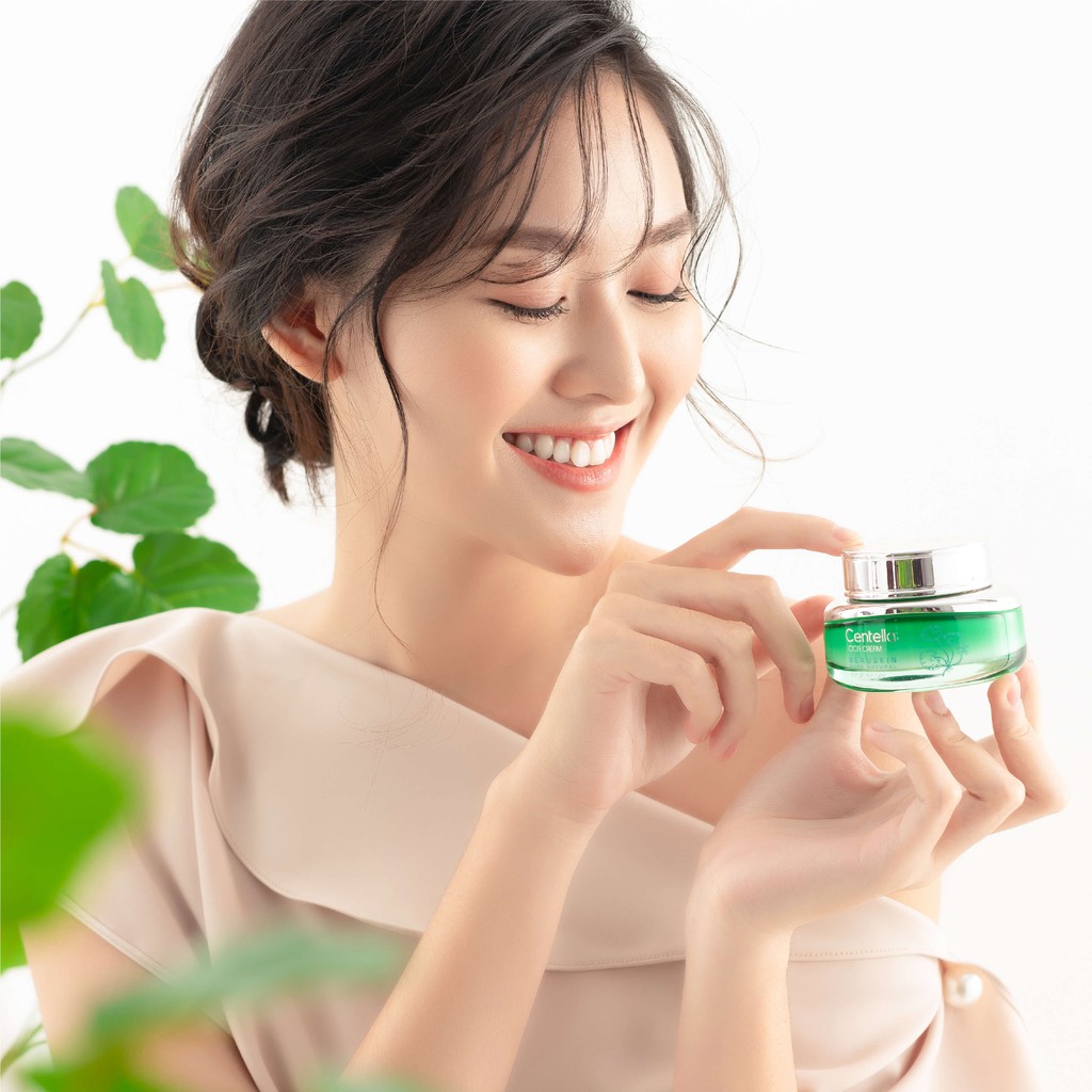 KEM DƯỠNG TÁI TẠO PHỤC HỒI DA BEAUSKIN CENTELLA CICA CREAM