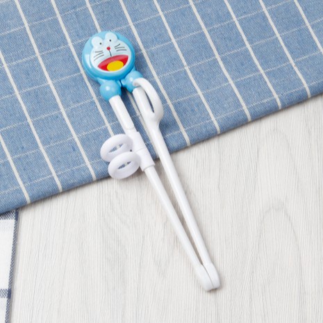 Đũa xỏ ngón hình thú ngộ nghĩnh cho bé tập ăn dặm