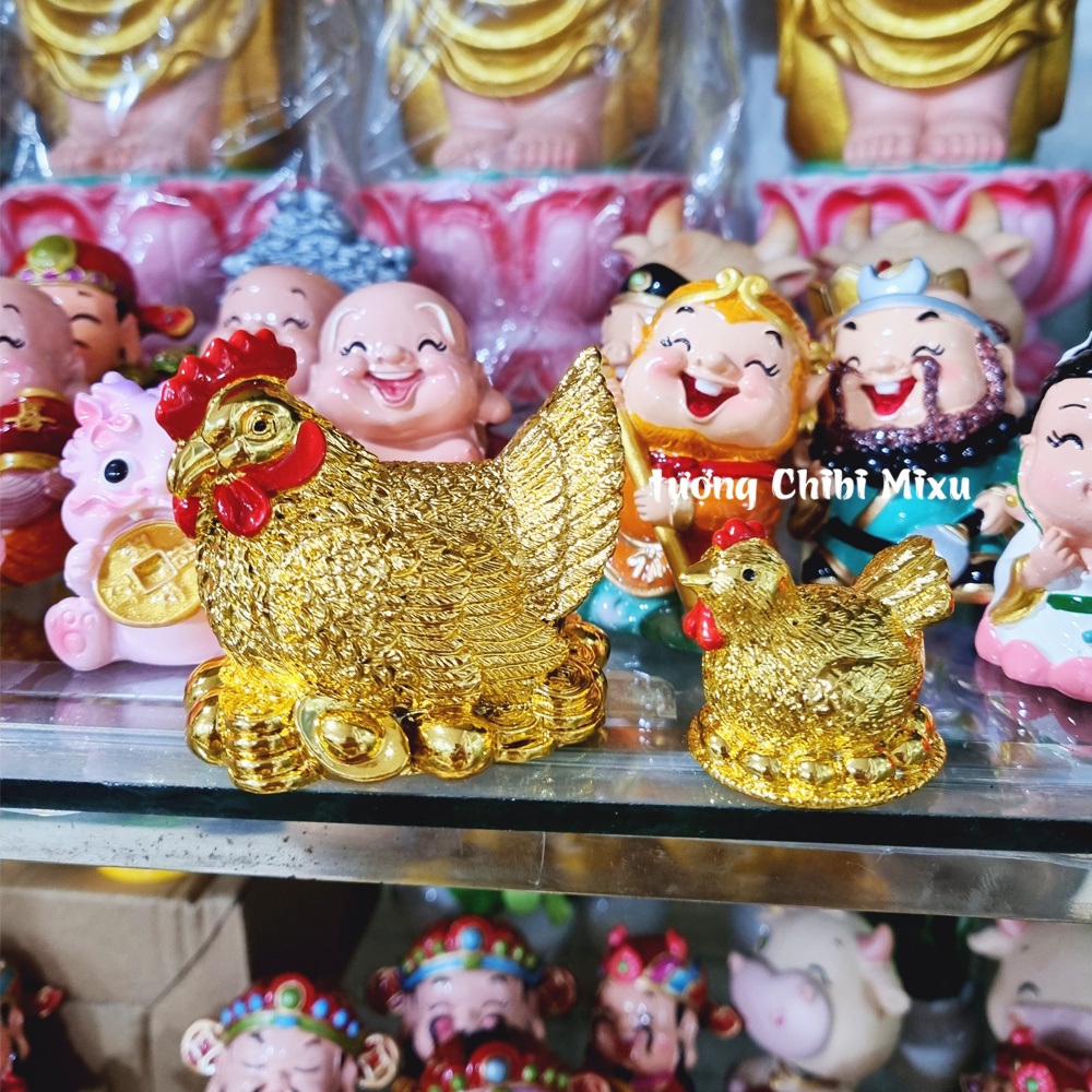 Tượng gà mái ấp trứng vàng may mắn tài lộc