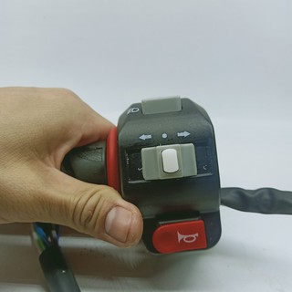 Cụm công tắc Xmen bên trái