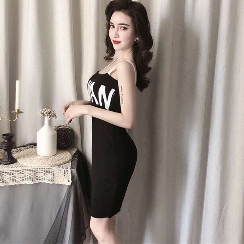 Đầm sát nách dây mảnh hoạ tiết chữ thiết kế ôm sát tôn dáng | BigBuy360 - bigbuy360.vn