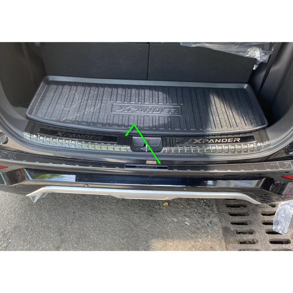 Ốp chồng trầy cốp carbon xe Xpander 2018 - 2021 vân cacbon cao cấp