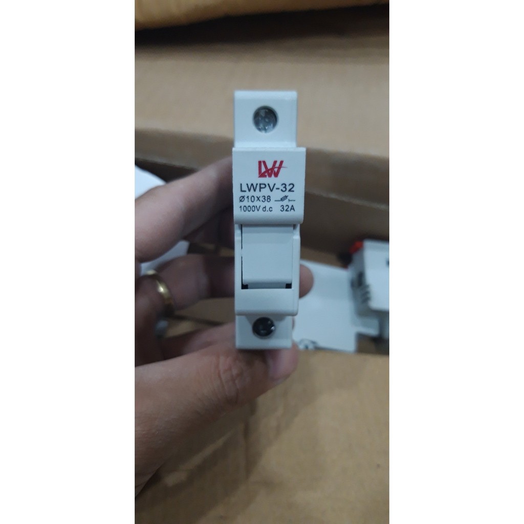 Cầu chì DC 1000V 15A 20A 30A LW hộp đựng cầu chì chuyên dụng cho hệ thống điện năng lượng mặt trời