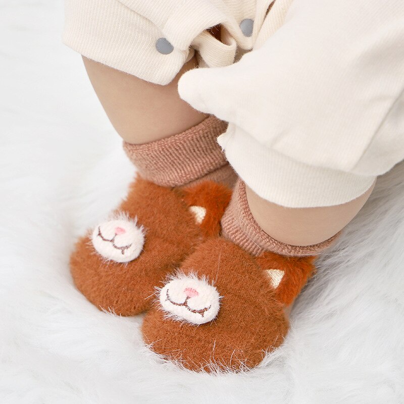 Tất cotton dày dặn mềm mại co giãn chống trượt họa tiết hoạt hình đáng yêu cho em bé