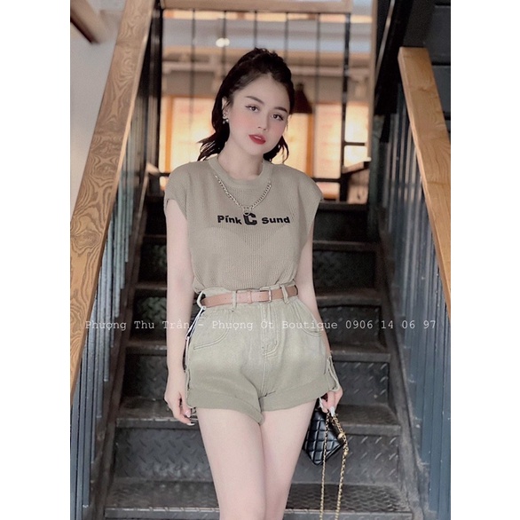 8866. Áo len lưới chữ ngực